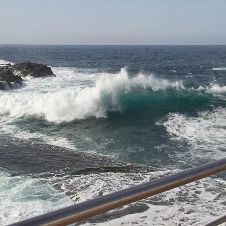 Acogedor Con Vista Al Mar Apartamento